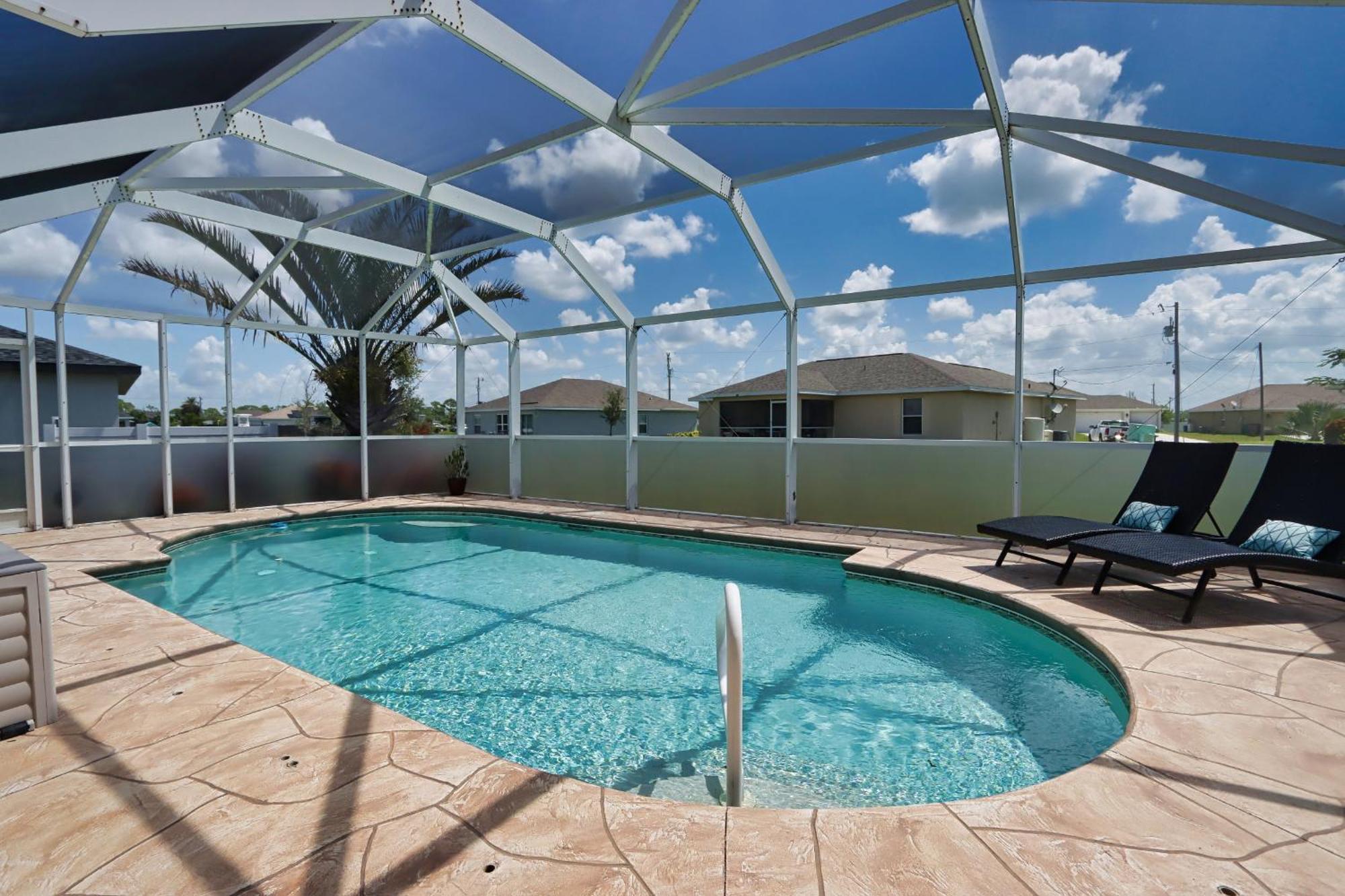 Cozy, Inviting, Modern Cape Coral Home With Pool - Sunkissed Coconut North Fort Myers Exterior photo